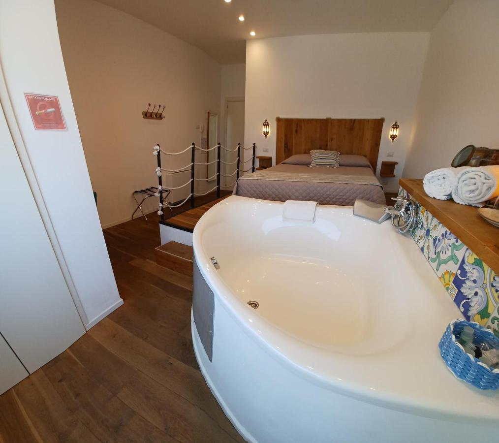 מולה די בארי B&B 106 Maison De Charme מראה חיצוני תמונה