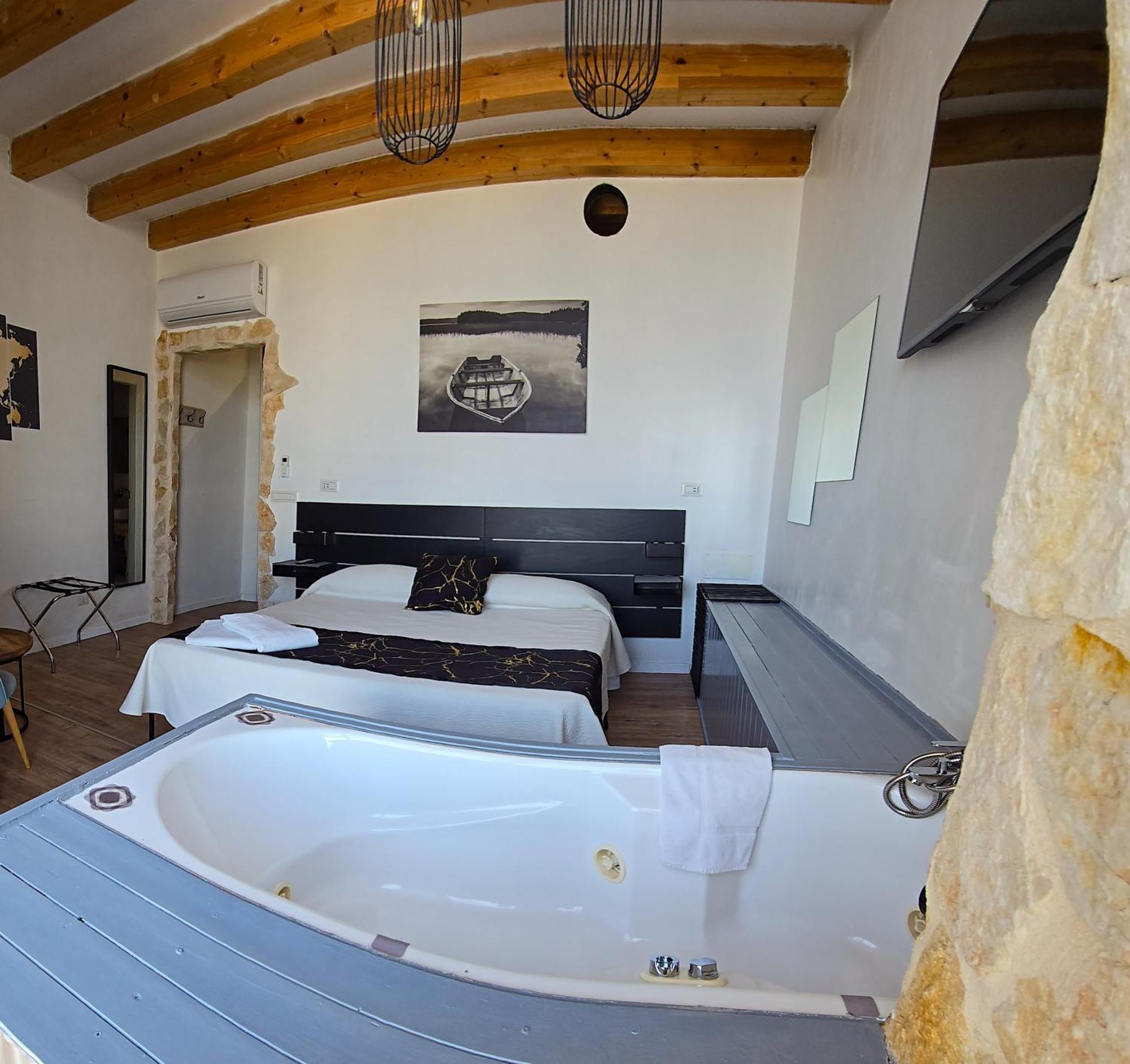 מולה די בארי B&B 106 Maison De Charme מראה חיצוני תמונה